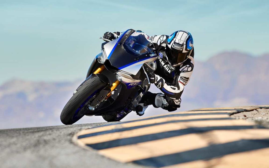 2018 Yamaha R1 Review