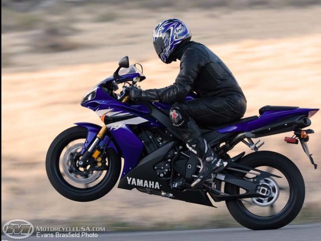 2006 Yamaha YZF-R1 – Superbike Smackdown