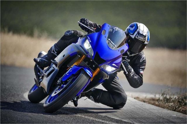 Yamaha R3 ABS First Ride Review Braking Test