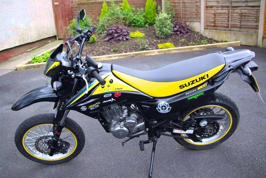 Suzuki DR125 Ride Review and Top Speed run!